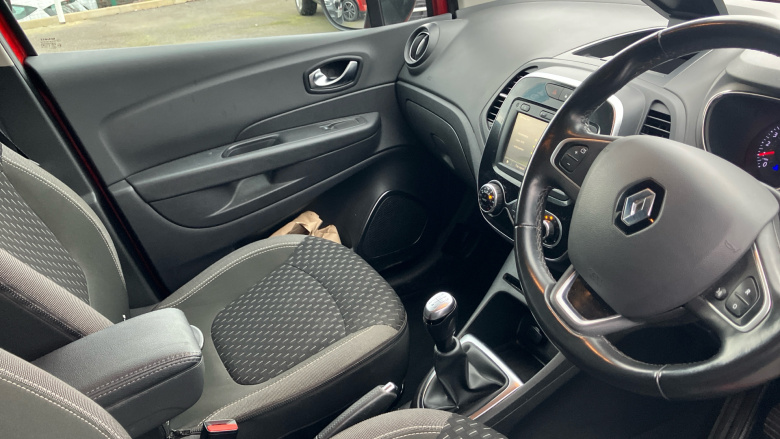 Renault Captur 0.9 TCE 90 Dynamique S Nav 5dr Petrol Hatchback